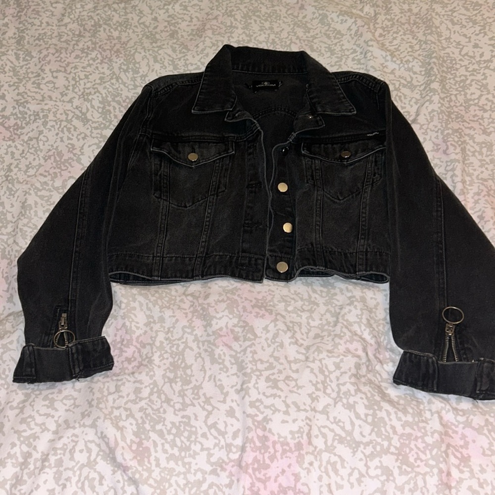 Women’s crop Jean jacket size M black